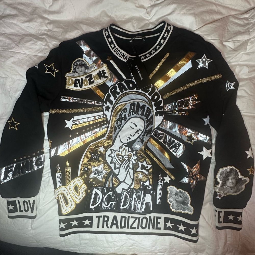 NWTs Dolce & Gabbana Baroque Maria Amore DG DNA Sweater Sweatshirt Black Gold - Picture 6 of 16